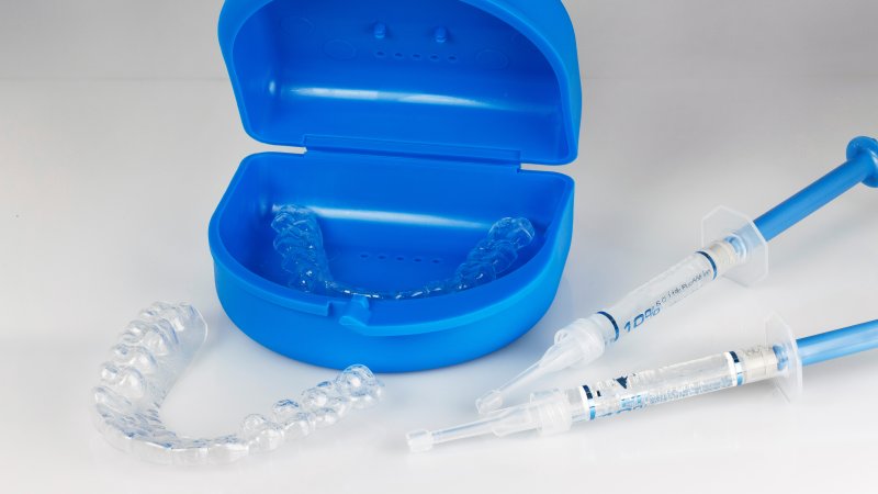 A professional, take-home teeth whitening kit